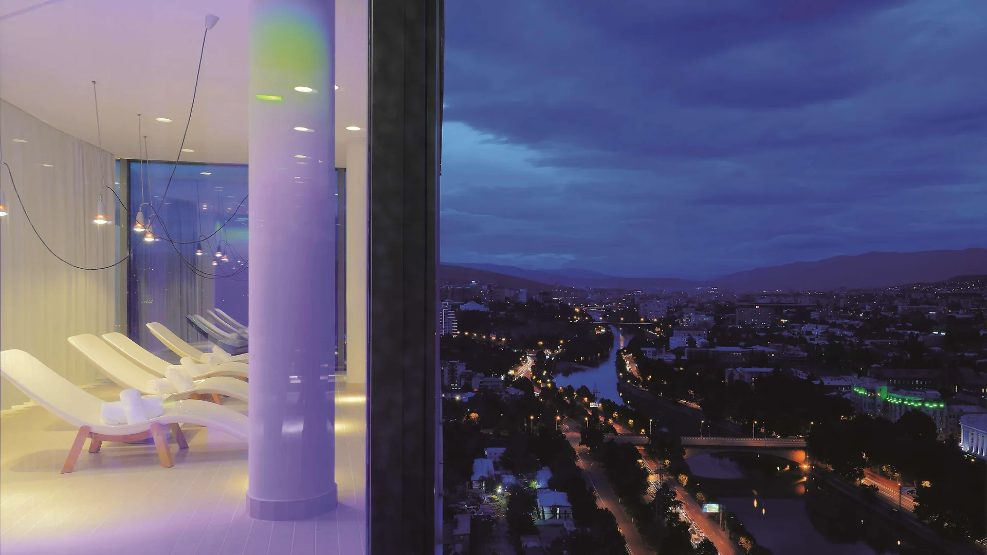 Radisson Blu Iveria Hotel Tiflis 5*,